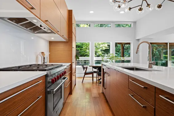 6184 Eastmont Drive, West Vancouver For Sale - image 10