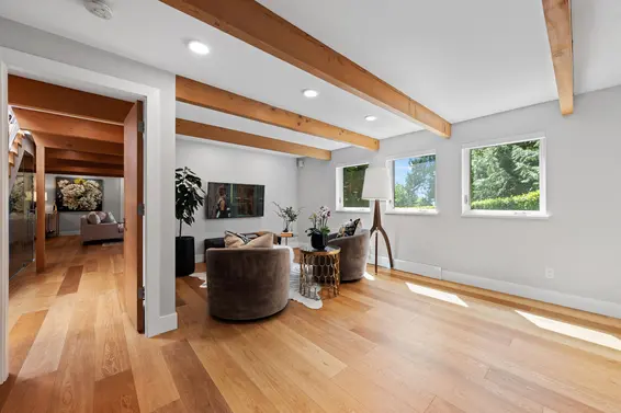 6184 Eastmont Drive, West Vancouver For Sale - image 15