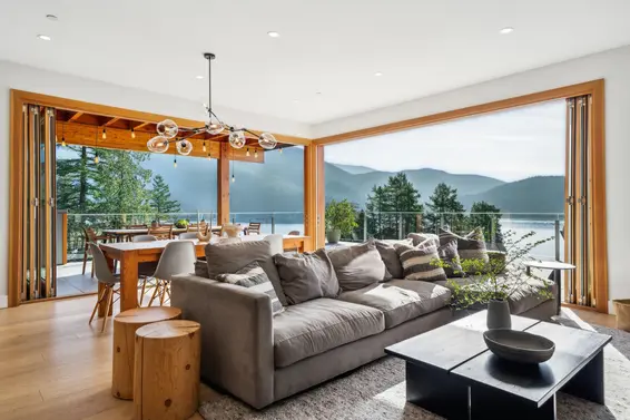 5577 Indian River Drive, North Vancouver For Sale - image 10