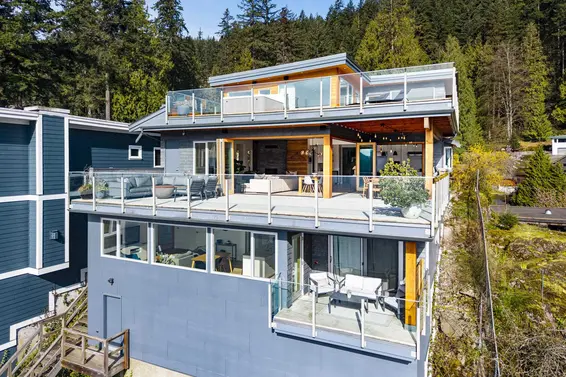 5577 Indian River Drive, North Vancouver For Sale - image 3