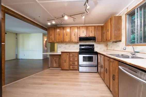 518 Tyee Court, North Vancouver For Sale - image 13