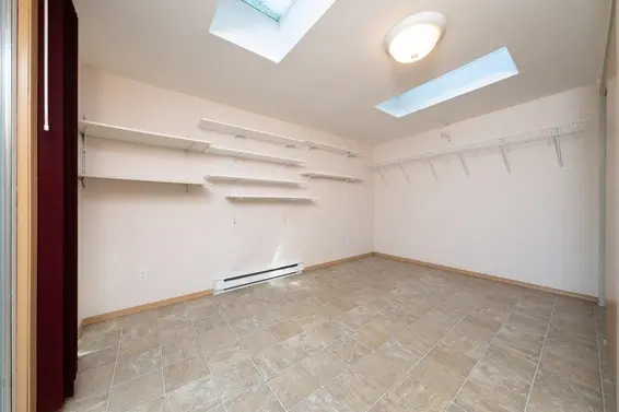 518 Tyee Court, North Vancouver For Sale - image 19
