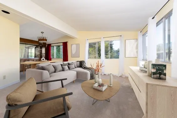 518 Tyee Court, North Vancouver For Sale - image 3
