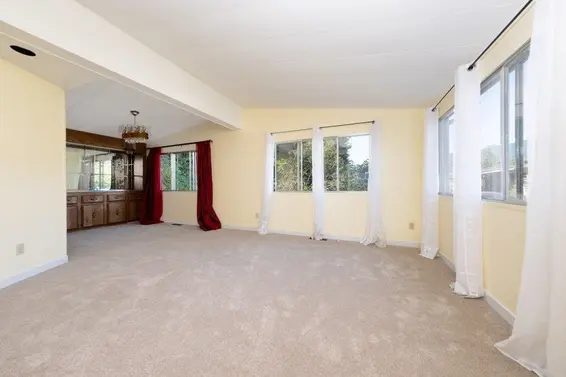 518 Tyee Court, North Vancouver For Sale - image 8