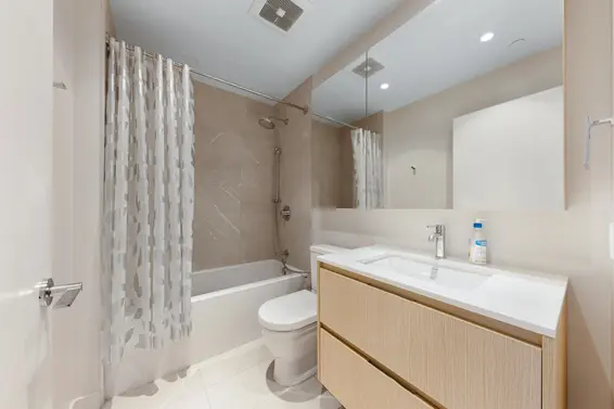 202 1500 Fern Street, North Vancouver For Sale - image 12