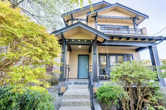 1295 Clyde Avenue, West Vancouver