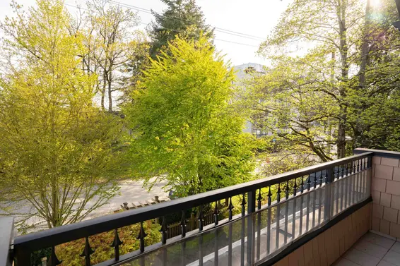 1295 Clyde Avenue, West Vancouver For Sale - image 18