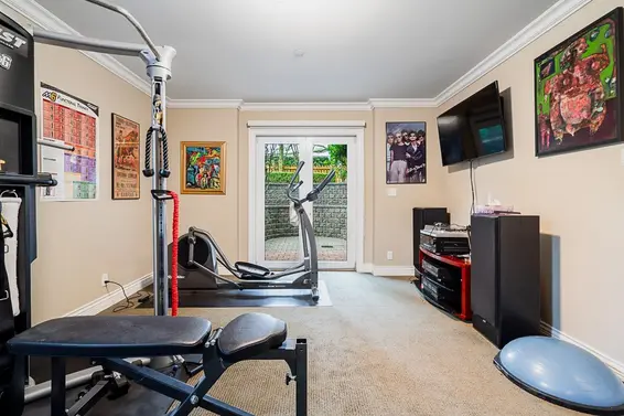 1295 Clyde Avenue, West Vancouver For Sale - image 29