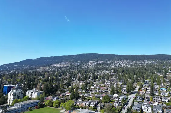 1295 Clyde Avenue, West Vancouver For Sale - image 38