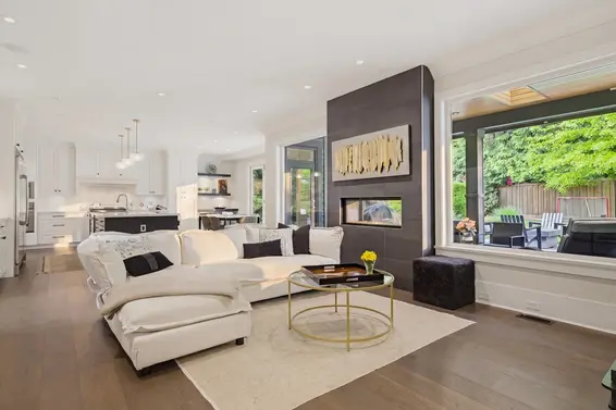 1138 Ridgewood Drive, North Vancouver For Sale - image 3