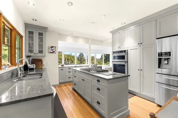 445 North Oxley Street, West Vancouver For Sale - image 6