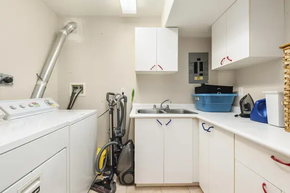 1224 West 23rd Street, North Vancouver For Sale - image 27