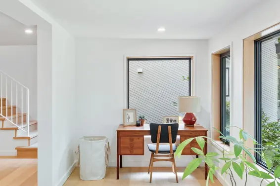 1723 Edgewater Lane, North Vancouver For Sale - image 15