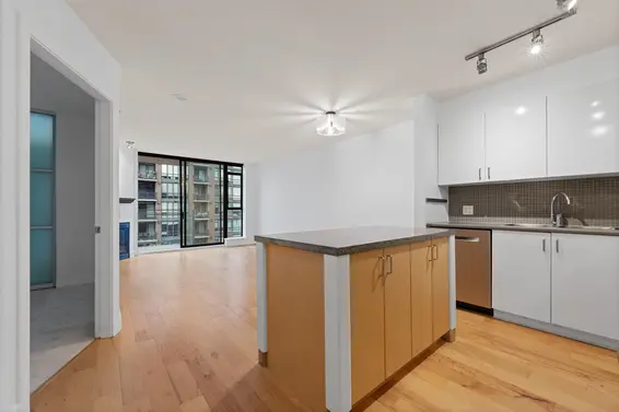 805 175 West 1st Street, North Vancouver For Sale - image 14