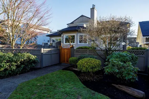 A 231 East 17Th Street, North Vancouver