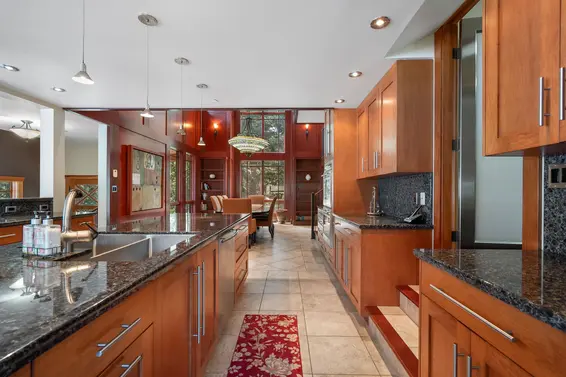 5812 Eagle Island, West Vancouver For Sale - image 9