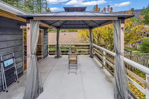 4578 Capilano Road, North Vancouver For Sale - image 11