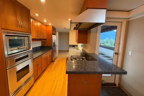 657 Andover Place, West Vancouver For Sale - image 3