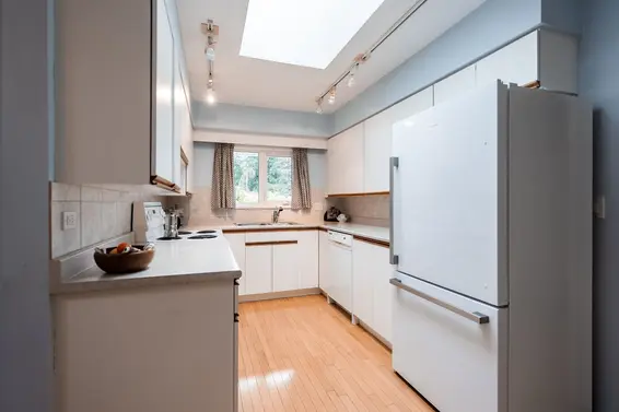 4143 Virginia Crescent, North Vancouver For Sale - image 22