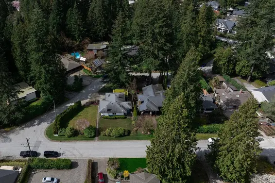 4143 Virginia Crescent, North Vancouver For Sale - image 5