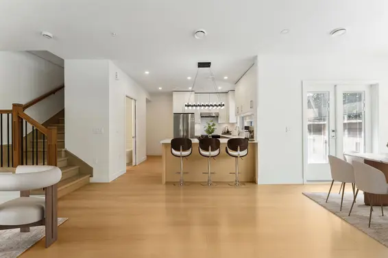 844 St. Denis Avenue, North Vancouver For Sale - image 4