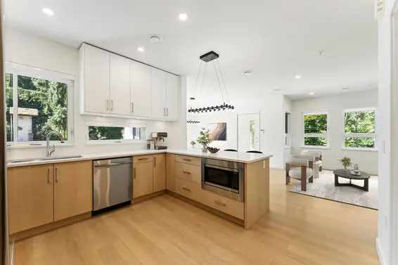 844 St. Denis Avenue, North Vancouver For Sale - image 5