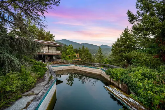 5930 Falcon Road, West Vancouver