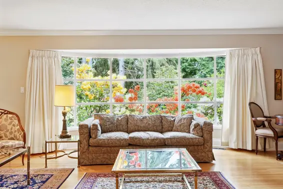 475 Southborough Drive, West Vancouver For Sale - image 2