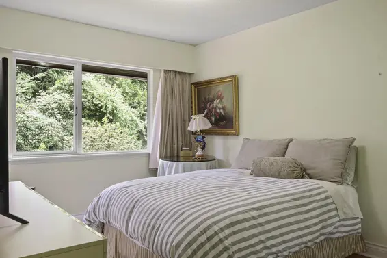 475 Southborough Drive, West Vancouver For Sale - image 22