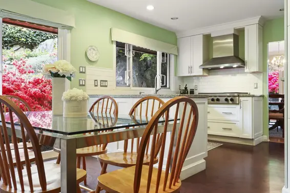475 Southborough Drive, West Vancouver For Sale - image 7