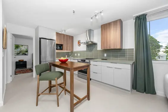 101A 460 14th Street, West Vancouver For Sale - image 8