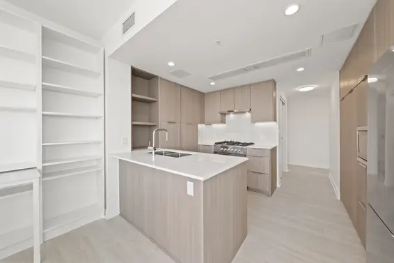 903 1471 Hunter Street, North Vancouver For Sale - image 3