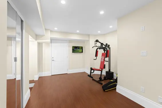 3090 Mathers Avenue, West Vancouver For Sale - image 35