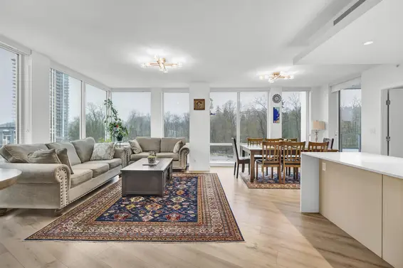 412 1500 Fern Street, North Vancouver For Sale - image 2