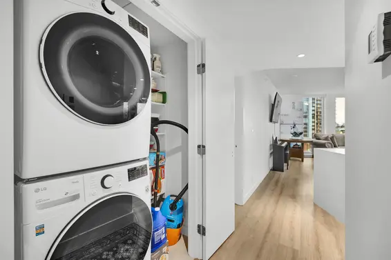 412 1500 Fern Street, North Vancouver For Sale - image 34