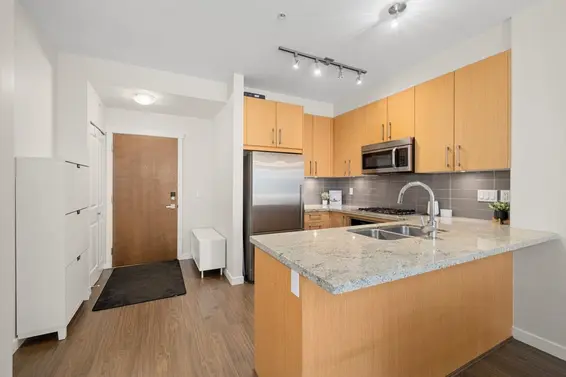 304 139 West 22nd Street, North Vancouver For Sale - image 10
