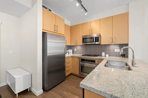 304 139 West 22nd Street, North Vancouver For Sale - image 11