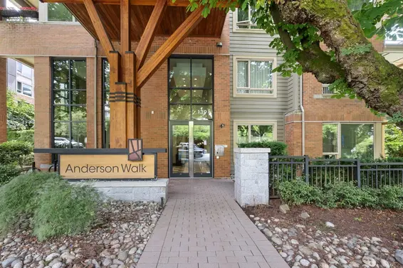 304 139 West 22nd Street, North Vancouver For Sale - image 3