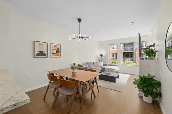 304 139 West 22nd Street, North Vancouver For Sale - image 8