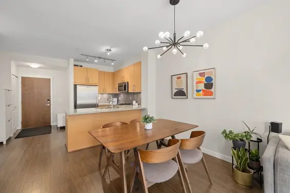 304 139 West 22nd Street, North Vancouver For Sale - image 9