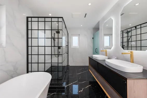 4082 Sunnycrest Drive, North Vancouver For Sale - image 32