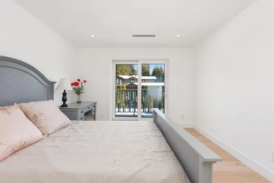 4082 Sunnycrest Drive, North Vancouver For Sale - image 37