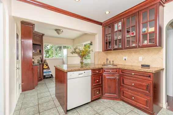 341 West 24th Street, North Vancouver For Sale - image 8