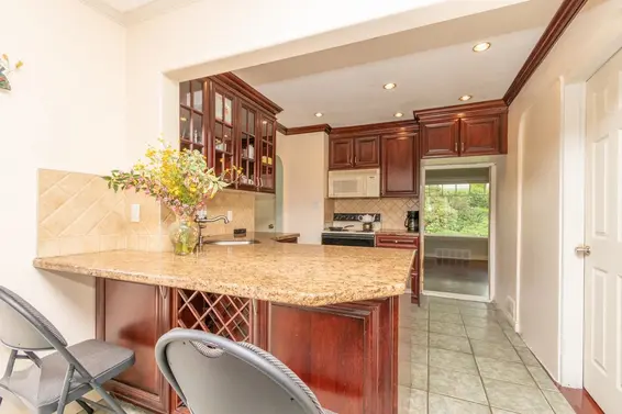 341 West 24th Street, North Vancouver For Sale - image 9