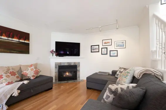 5 222 East 5th Street, North Vancouver For Sale - image 17