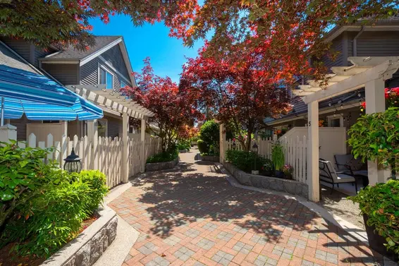 5 222 East 5th Street, North Vancouver For Sale - image 8
