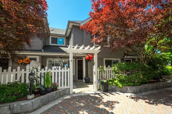 5 222 East 5th Street, North Vancouver For Sale - image 9