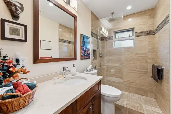 2658 Newmarket Drive, North Vancouver For Sale - image 16