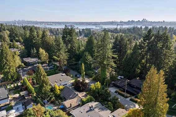 2658 Newmarket Drive, North Vancouver For Sale - image 29