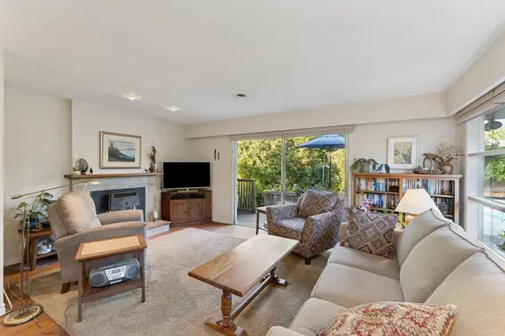 2658 Newmarket Drive, North Vancouver For Sale - image 9